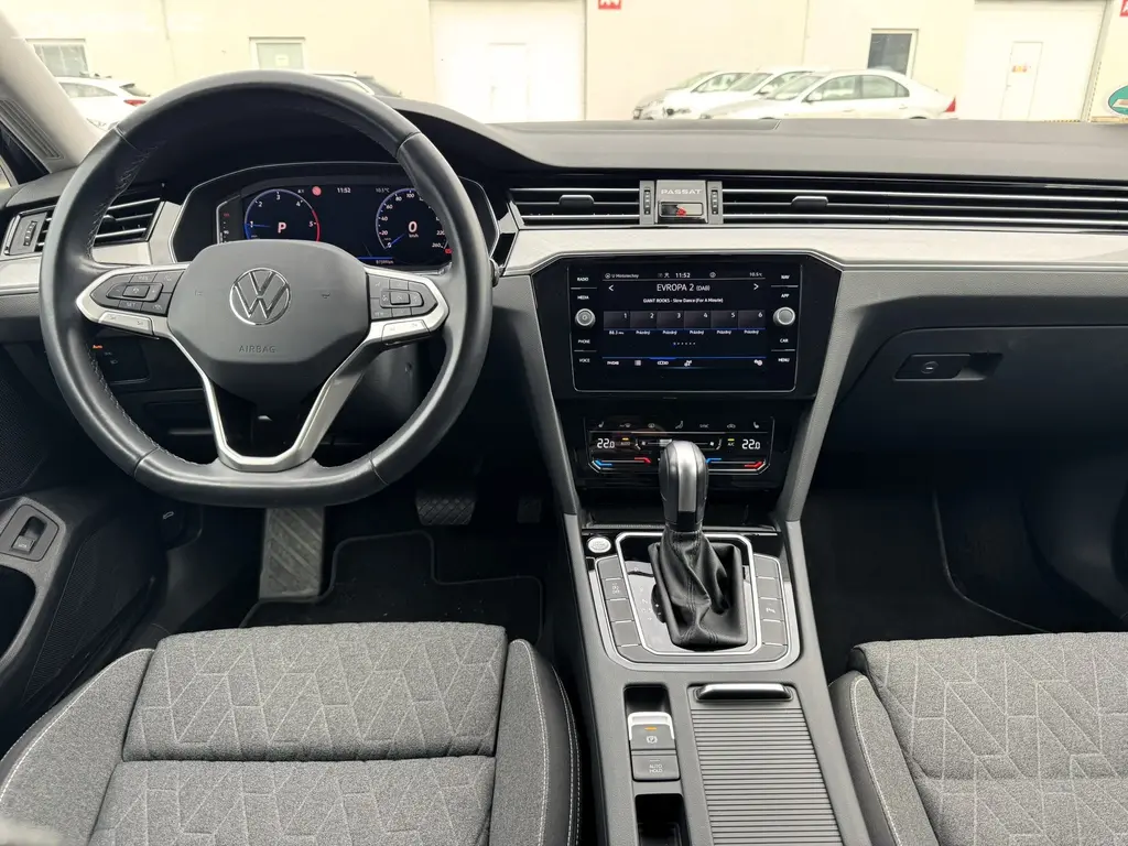 Volkswagen Passat, 2.0TDI 110kW DSG Tažné Webasto - fotka 3