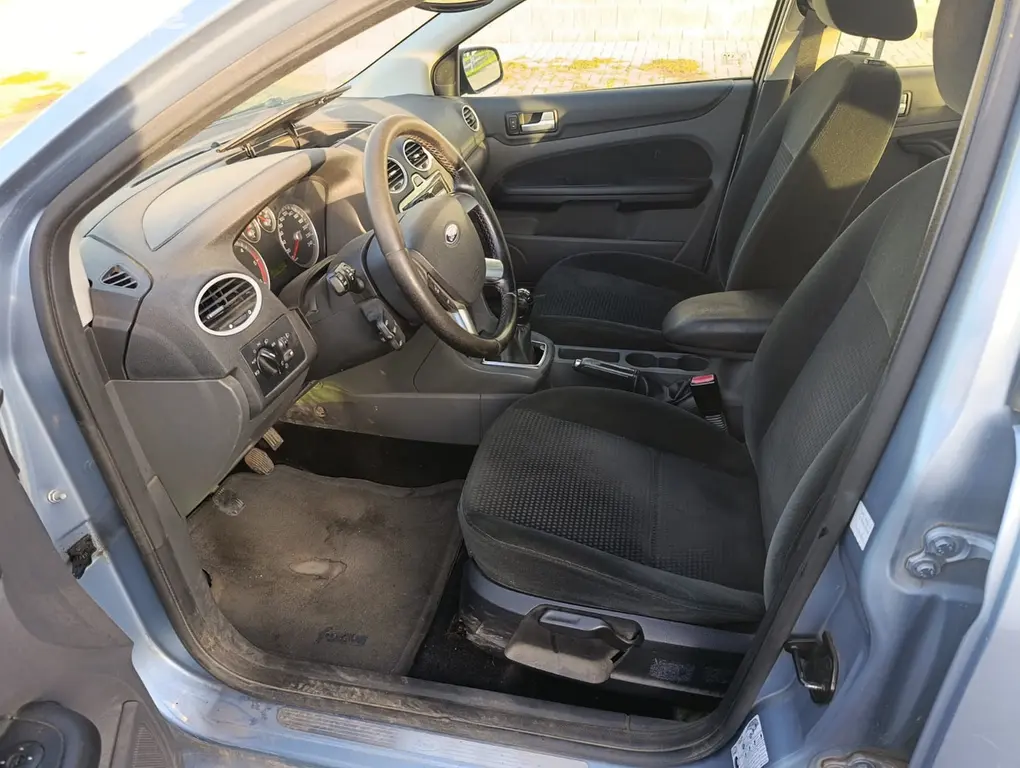 Ford Focus, 1,6 TDi - fotka 5