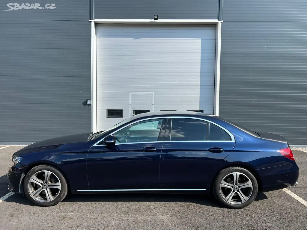 Mercedes-Benz E300 180 kW 9G-Tronic, 2018 - fotka 3