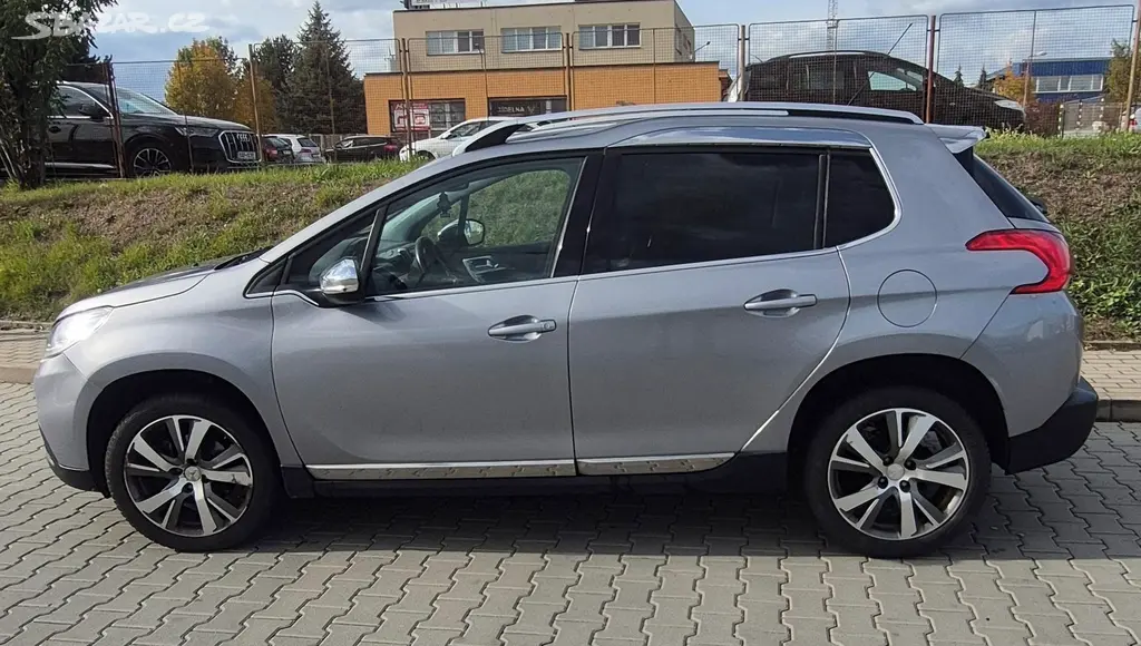Peugeot 2008 1.6 VTi | Kůže, Panorama, 1. majitel - fotka 3