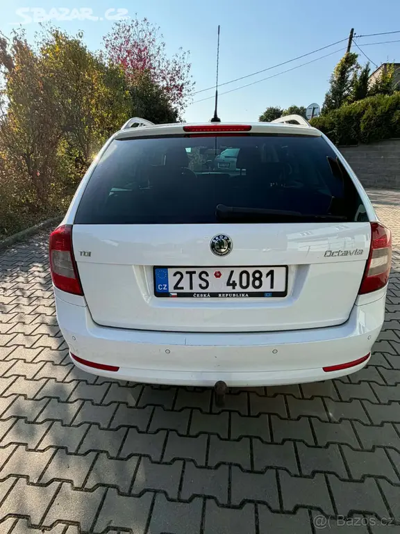 Škoda OCTAVIA 2 fl.r.v.2010 , 1,6 Tdi - - fotka 4