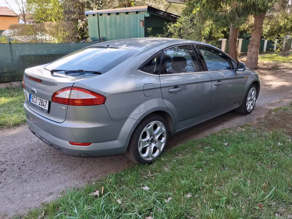 Ford Mondeo 2.0 TDCi 103kW Titanium X Liftback - fotka 4