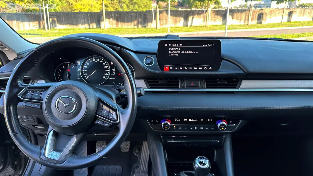 Mazda 6 - fotka 3