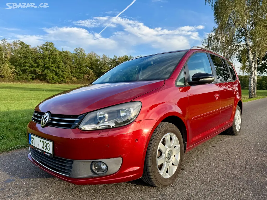 Volkswagen Touran 1.6 TDi Style, TZ, 7 míst - fotka 2