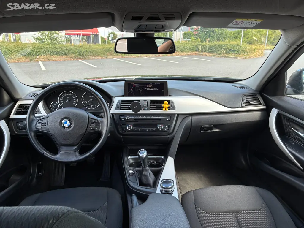 BMW 316i F31 100KW/95 000km,1.majitel ČR, Top stav - fotka 3