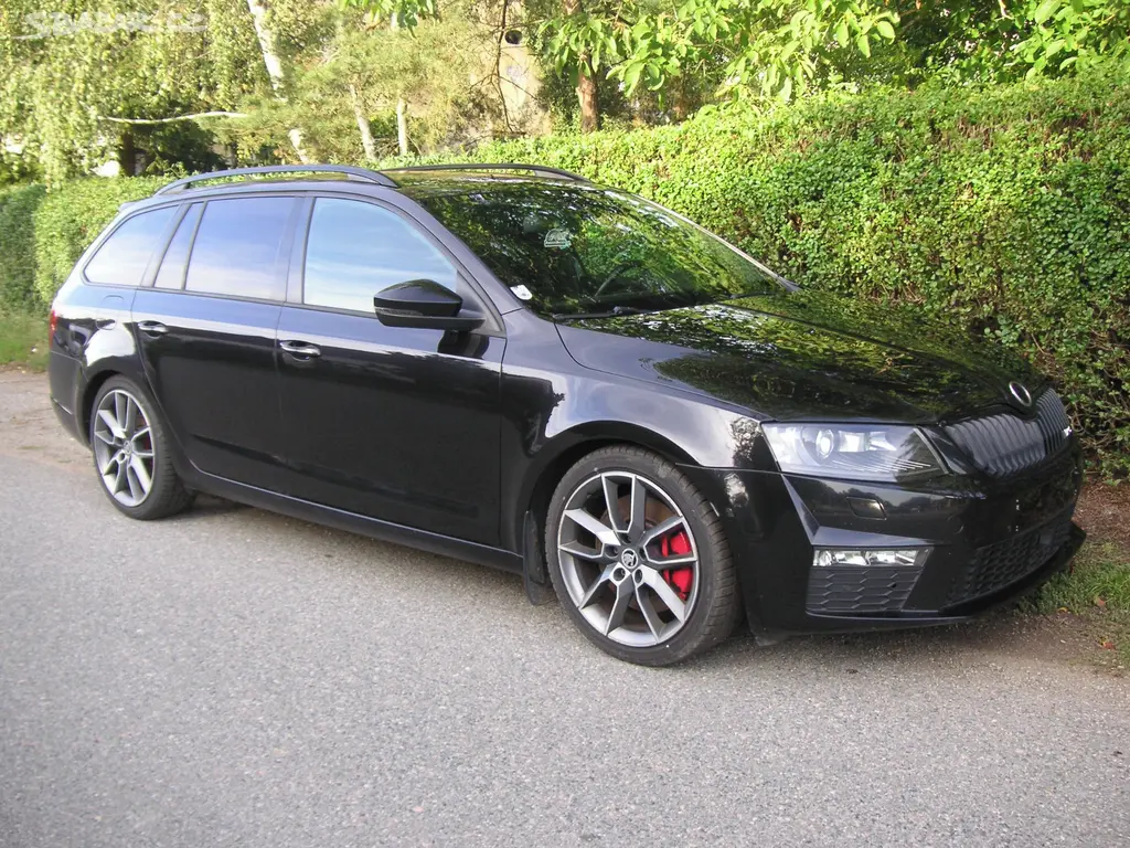 Škoda Octavia 3 RS Combi 2.0 TDI 135 kW DSG - fotka 2
