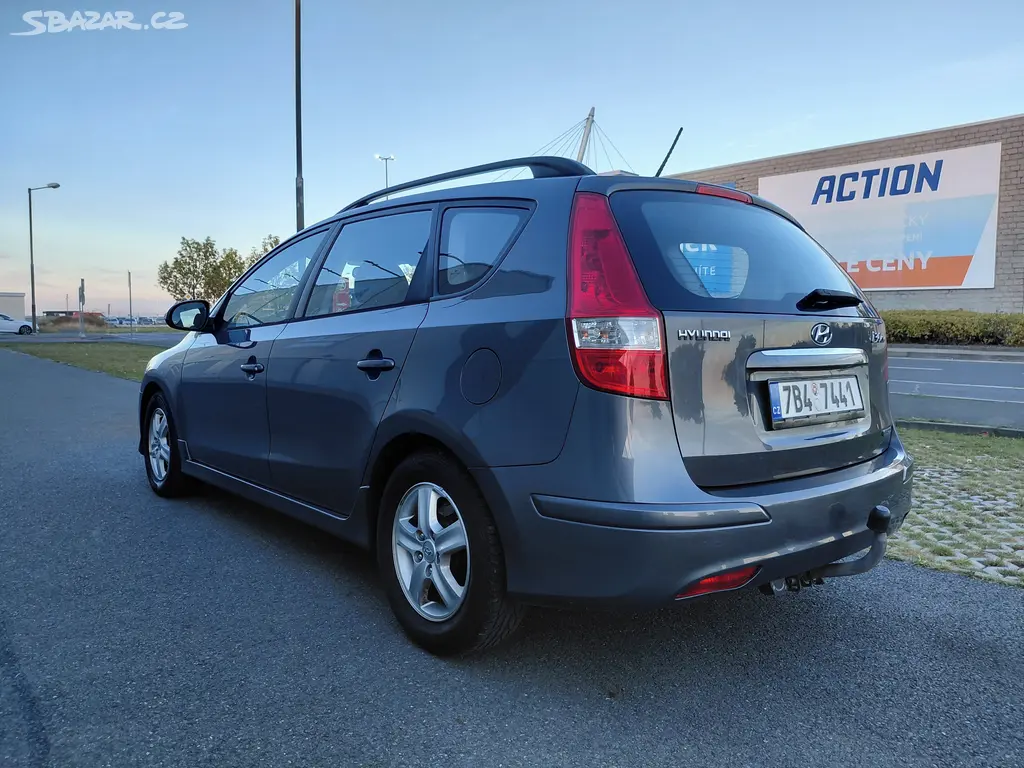 Hyundai i30, 1.6CRDI 85KW,SPOLEHLIVÉ,PĚKNÉ - fotka 5
