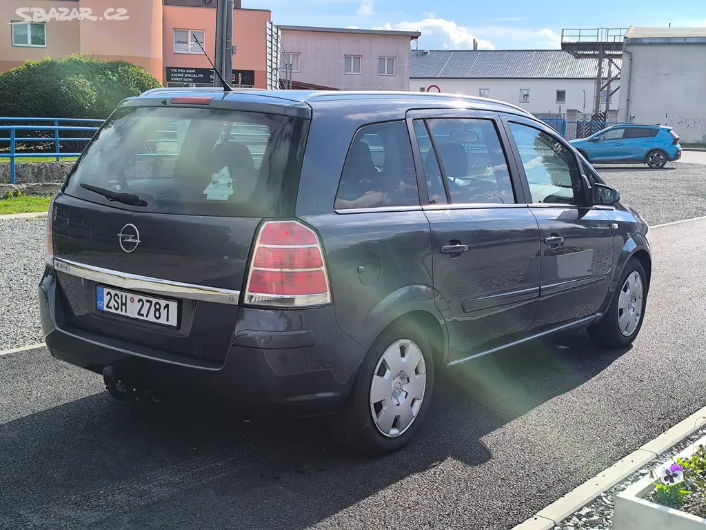Opel Zafira 1.8 16V 103 kW, 7 míst, nová TK - fotka 3
