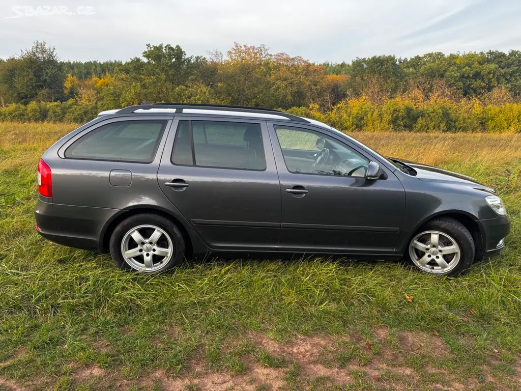Škoda Octavia 2, 2,0 TDi 103 KW. rok 2013 - fotka 2