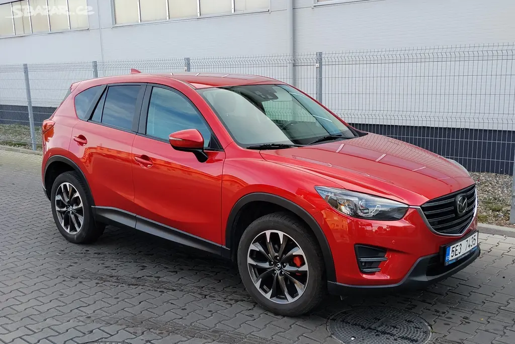 Mazda CX-5 2.2 D AWD Revolution TOP 119300 km - fotka 2