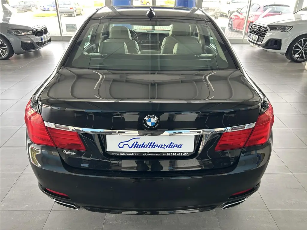 BMW Řada 7, 3,0 740xD 225kW,SERVISKA,TAŽ - fotka 5