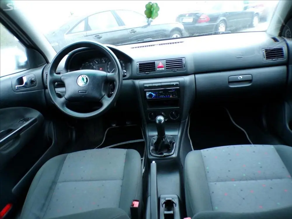 Škoda Octavia 2,0 i NOVÉ ROZVODY - fotka 5