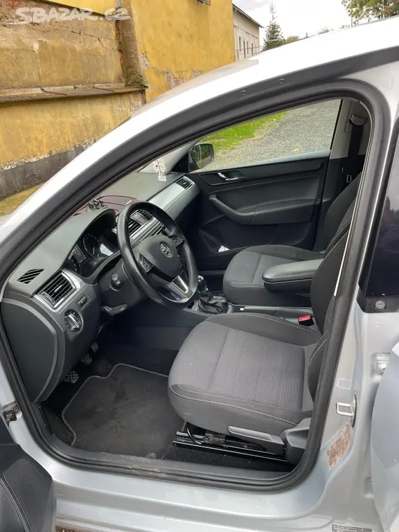 Škoda Rapid 1,6TDI 77kW - fotka 4