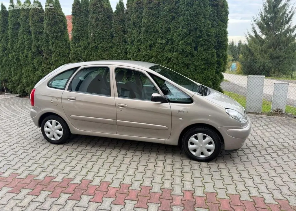 Citroën Xsara Picasso - fotka 2