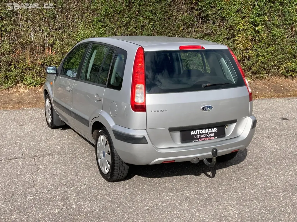 Ford Fusion, 1.4i vyhř. čel. sklo Tažné zař - fotka 5