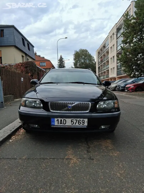 VolvoV70, D5,125kw,r.v.2002 - fotka 3