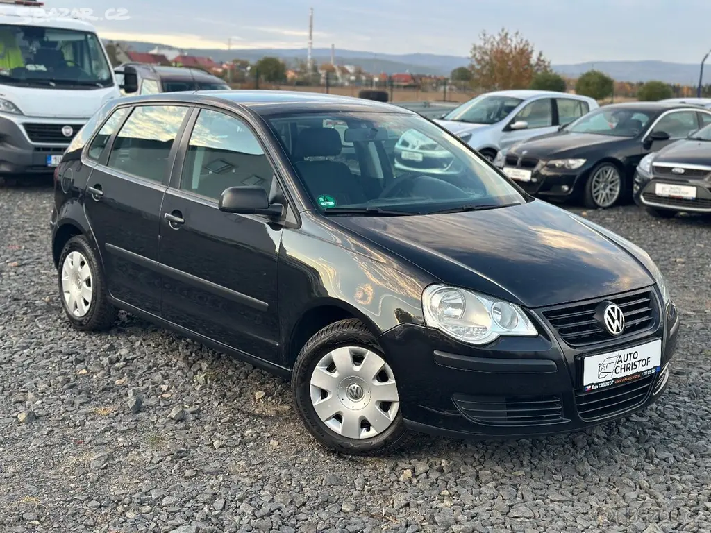 Volkswagen Polo 1,2i (44kW) MANUÁLNÍ KLIMATIZACE