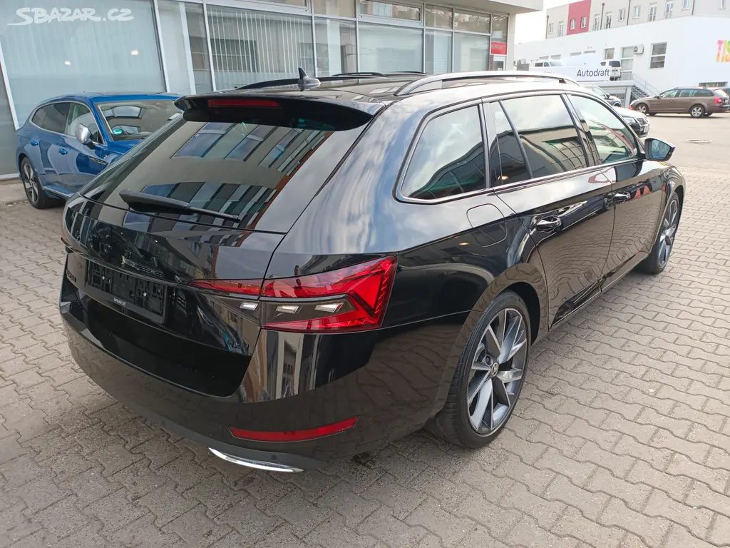 Škoda Superb 3 Combi Sportline TDI 147 kW 4x4 DSG - fotka 4