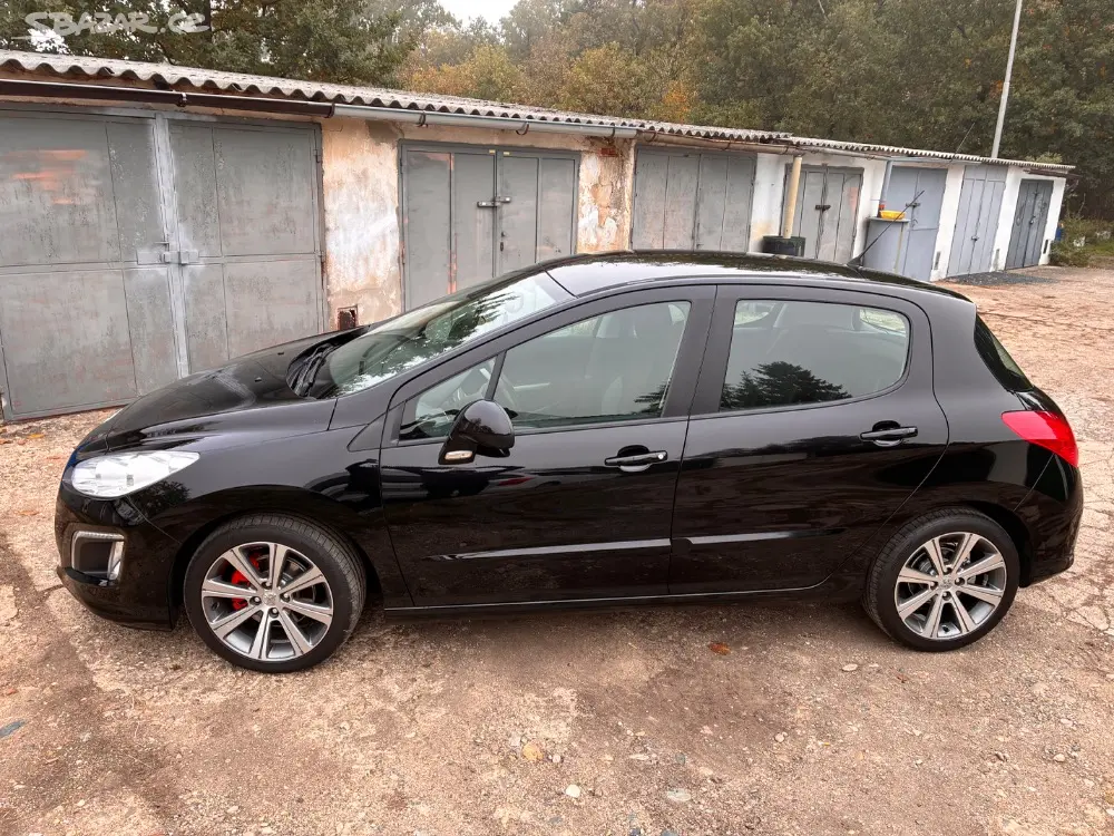Peugeot 308 1,6 hdi 84kw najeto 105000km - fotka 2