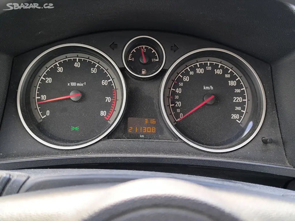 Opel Zafira 1.8 16V 103 kW, 7 míst, nová TK - fotka 6