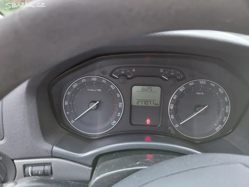 Škoda Octavia Combi 1,9 TDI, 2009. 77kW - fotka 4