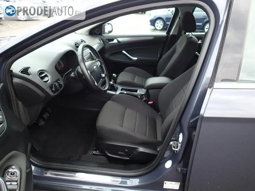 Ford Mondeo 2,2 TDCi - fotka 5