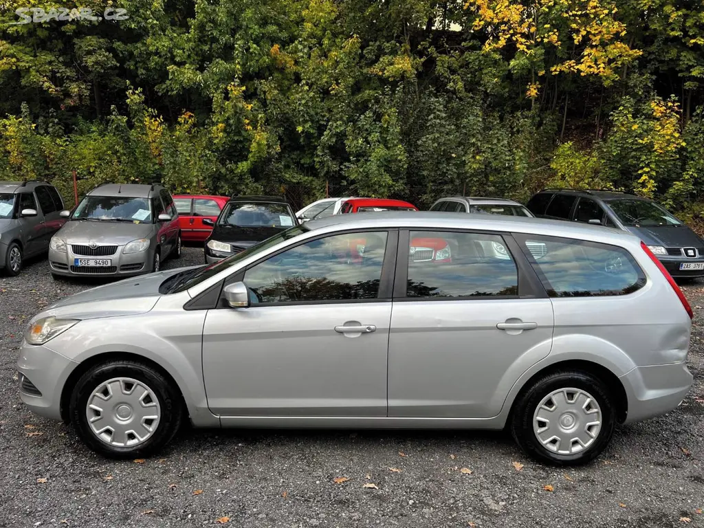 Ford Focus Combi 1.6i 74kW klima 2008 STK - fotka 3