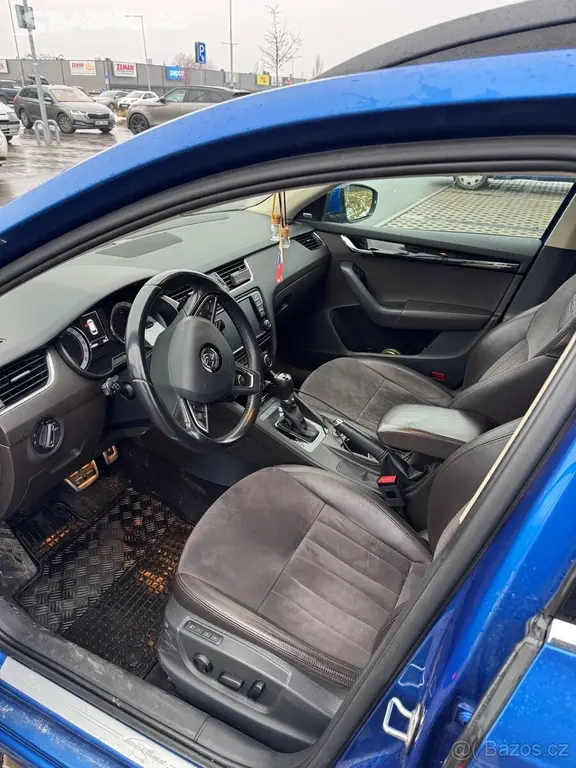 Škoda Octavia 2,0 L&K 4x4 DSG TDI 135 kw - fotka 5