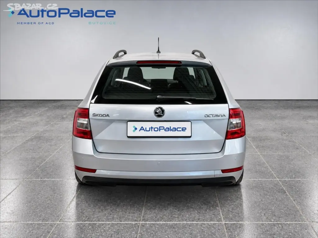 Škoda Octavia, 1,6 TDI 85 KW, AMBITION - fotka 4