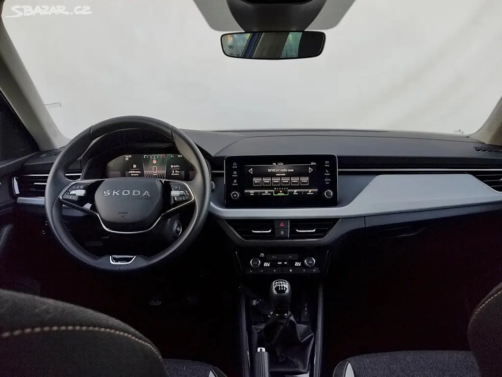 Škoda Kamiq, Top Selection 1,5 Tsi + tažné - fotka 5