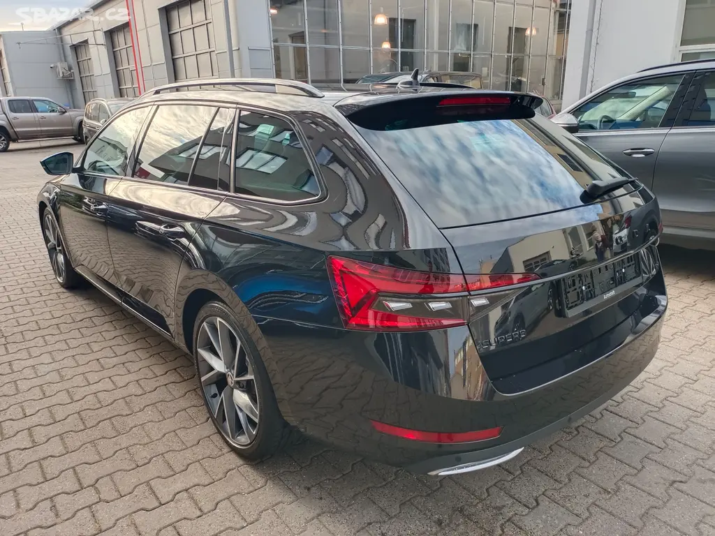 Škoda Superb 3 Combi Sportline TDI 147 kW 4x4 DSG - fotka 3