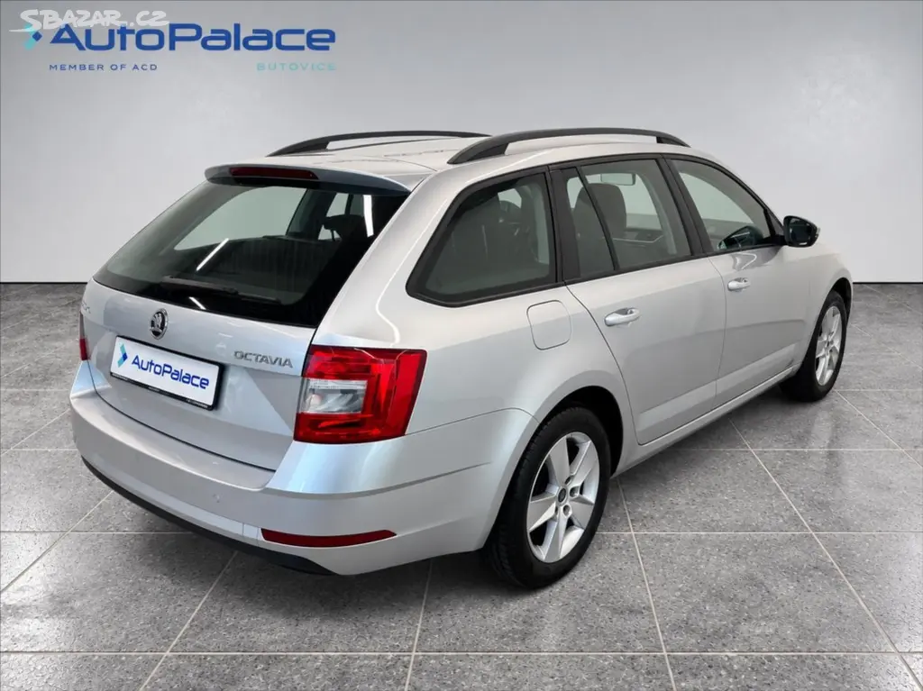 Škoda Octavia, 1,6 TDI 85 KW, AMBITION - fotka 5