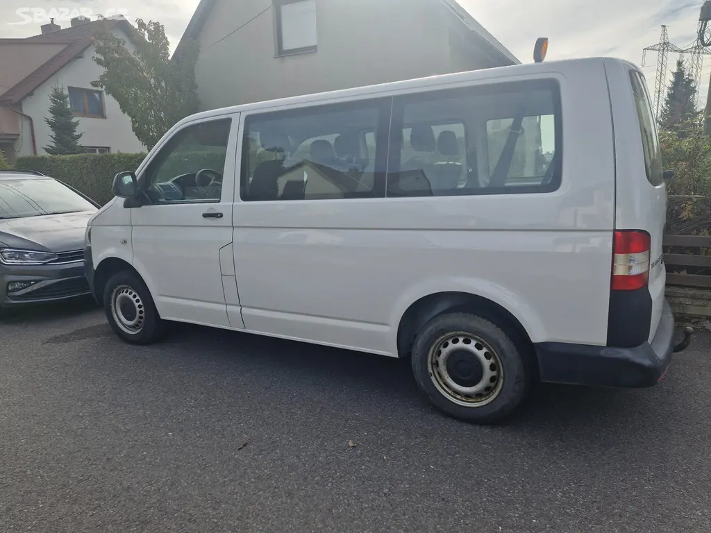 Vw t5.1 2.0 tdi 62 kw rok 2015 - fotka 4