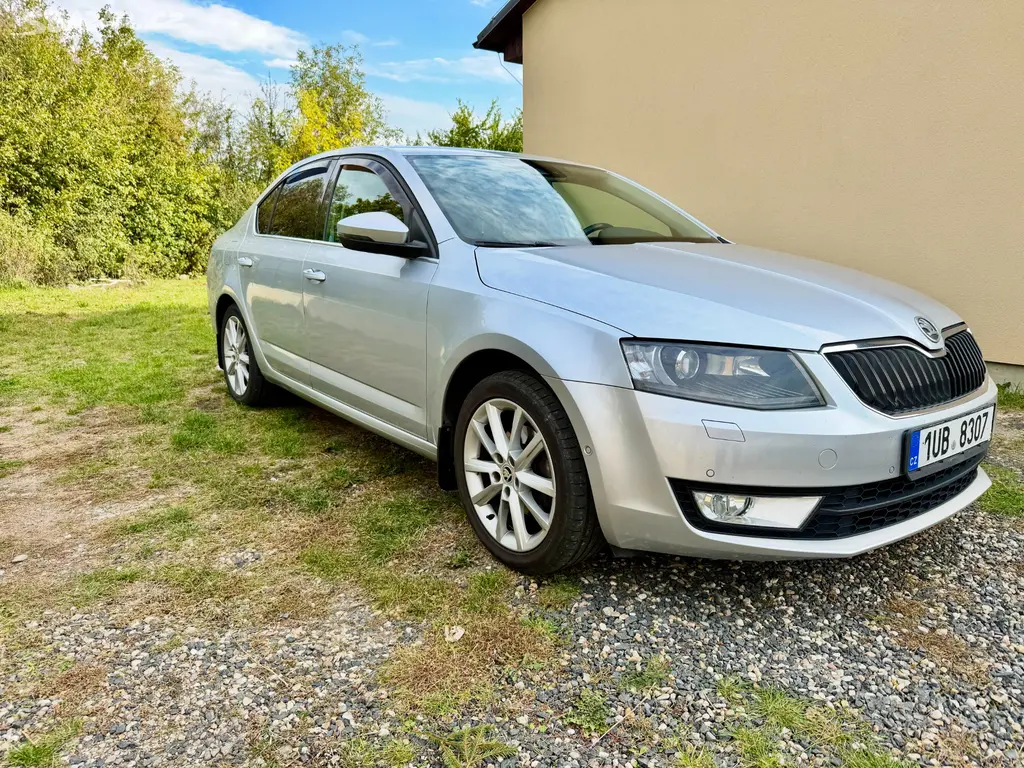 Škoda Octavia III 1.4 TSI 103 kW Elegance Plus - fotka 3