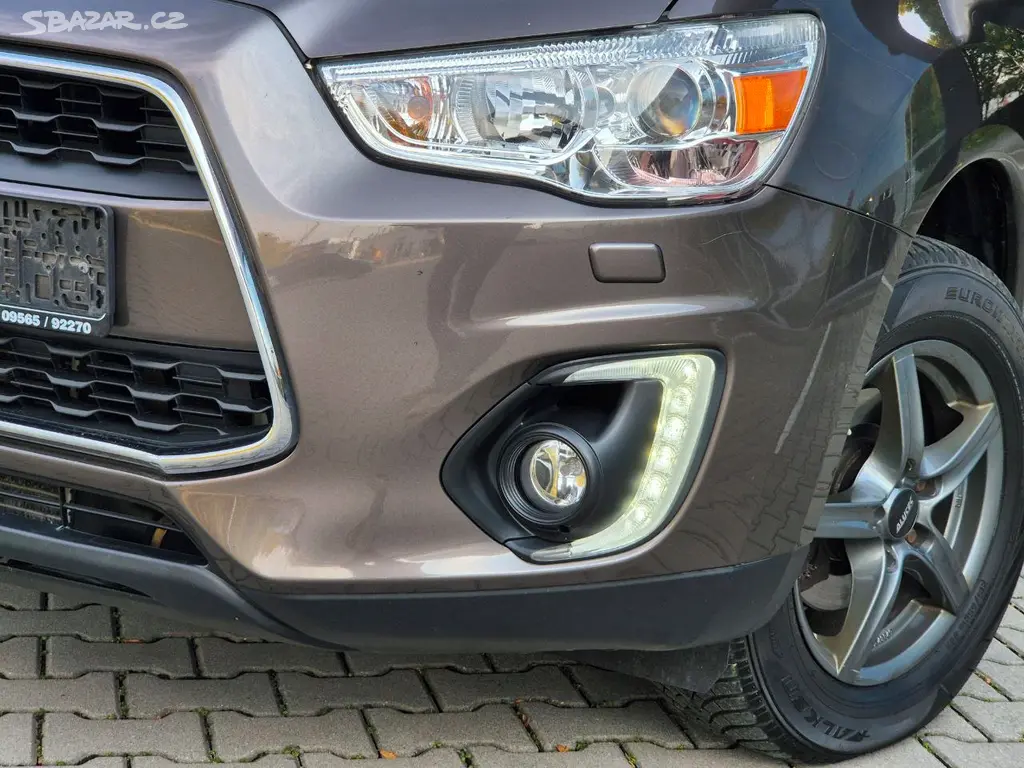 Mitsubishi ASX Instyle 2.2d 4x4 AT, servis Mitsubi