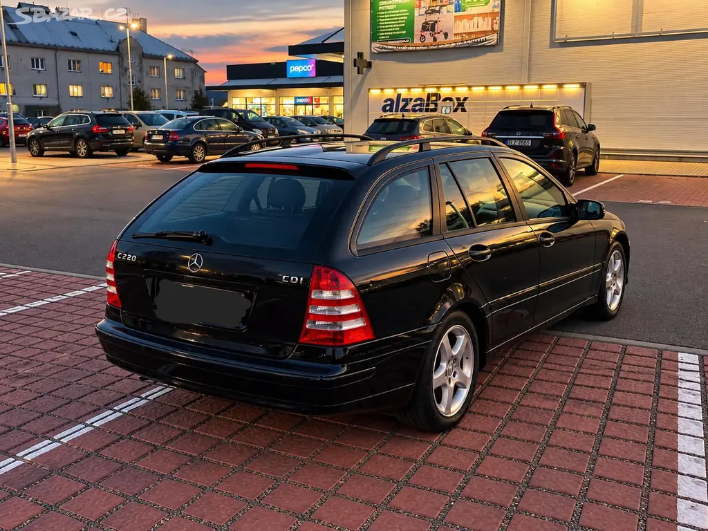Prodám Mercedes-Benz C 220 CDI 110kw 2006 - fotka 2