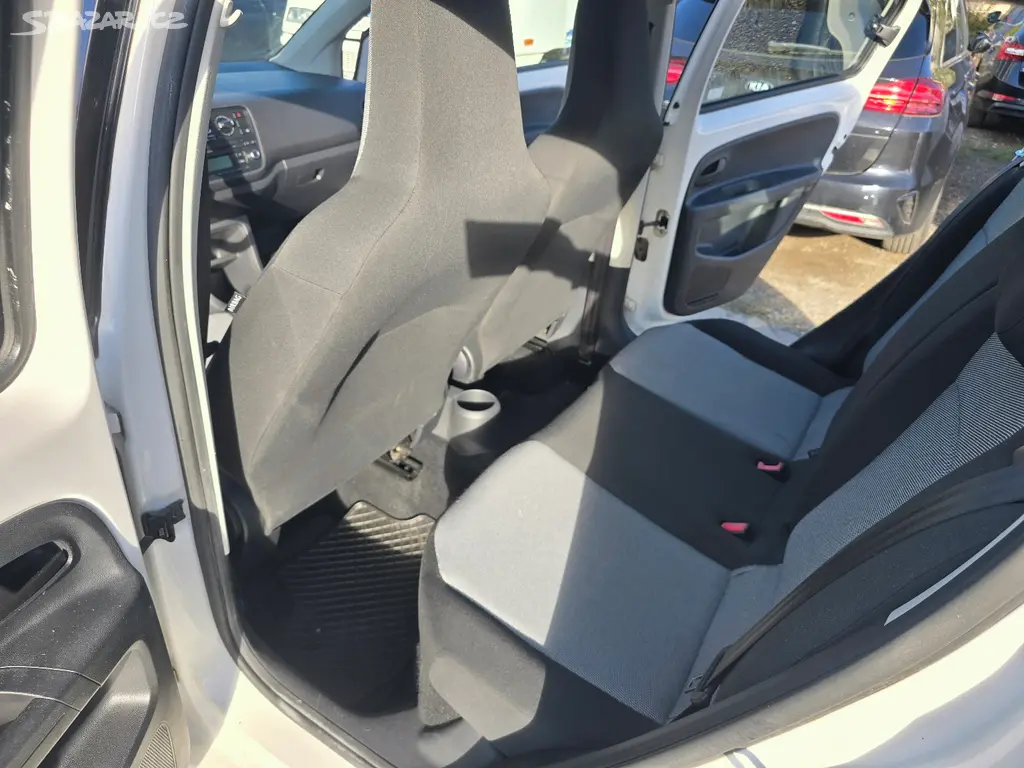 Škoda Citigo 1.0 MPI 44 kW 5 dveří, Klimatizace, - fotka 6