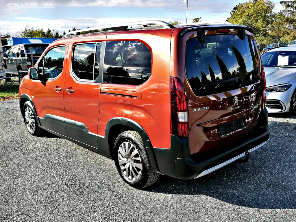 Peugeot Rifter, MAXI 1.2 PureTech Allure EAT8 - fotka 6