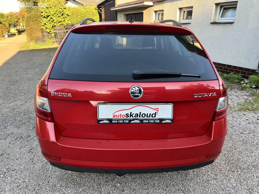 Škoda Octavia, 2.0TDI 110KW,DSG,NAVI,TZ,KůŽE - fotka 6