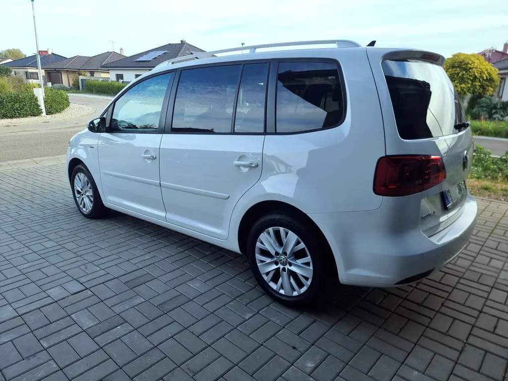 Volkswagen Touran, Life | 1.2TSI | 185tis Najet - fotka 6