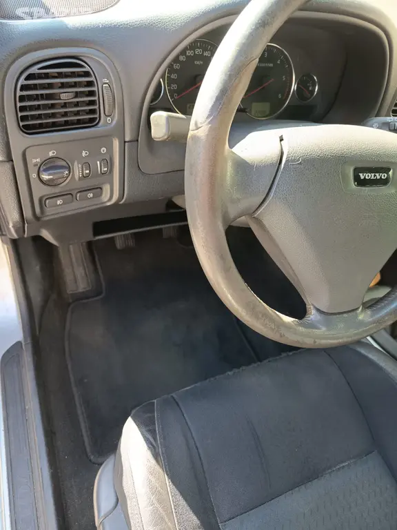 Volvo V40 - fotka 4