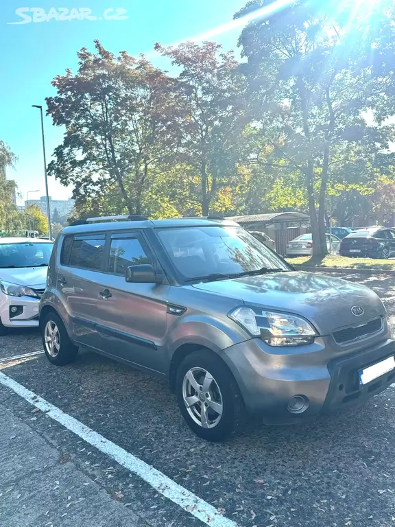 Kia Soul 1,6i-93kw.benzín-r.v.2011 - fotka 4