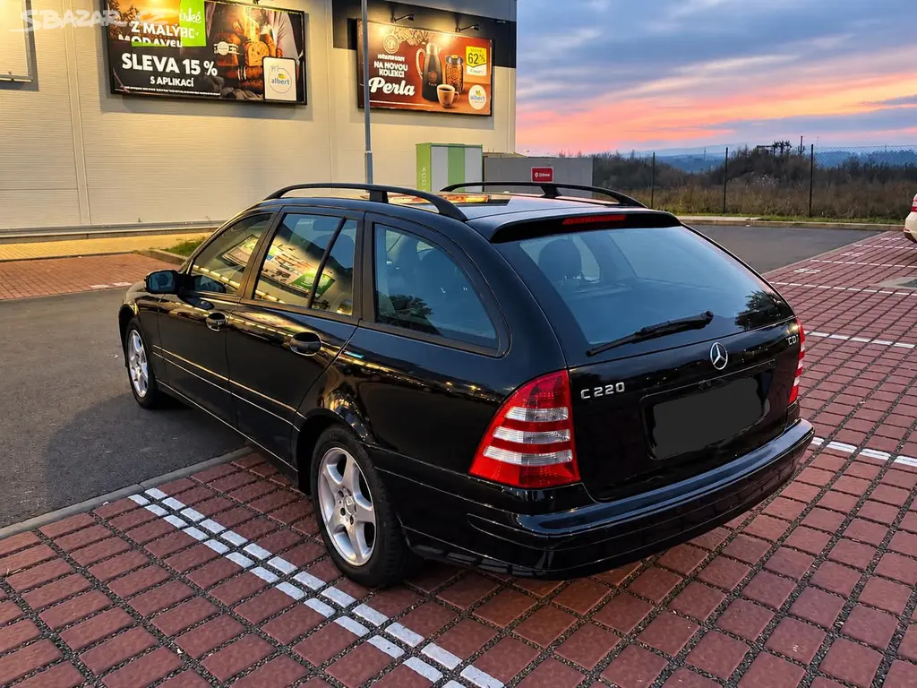 Prodám Mercedes-Benz C 220 CDI 110kw 2006 - fotka 4
