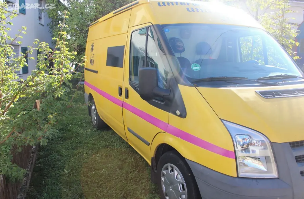 Ford Transit obytný vůz, r. v. 2011, camper - fotka 2