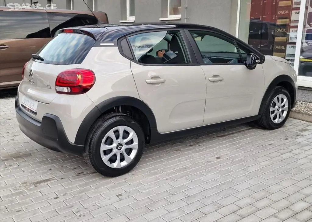 Citroën C3, 1.2 PureTech Feel,ČR,1.Maj. - fotka 4