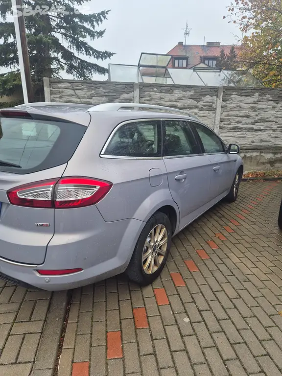 Ford Mondeo - fotka 4