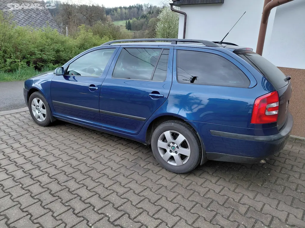 Škoda Octavia Combi 1,9 TDI, 2009. 77kW - fotka 2