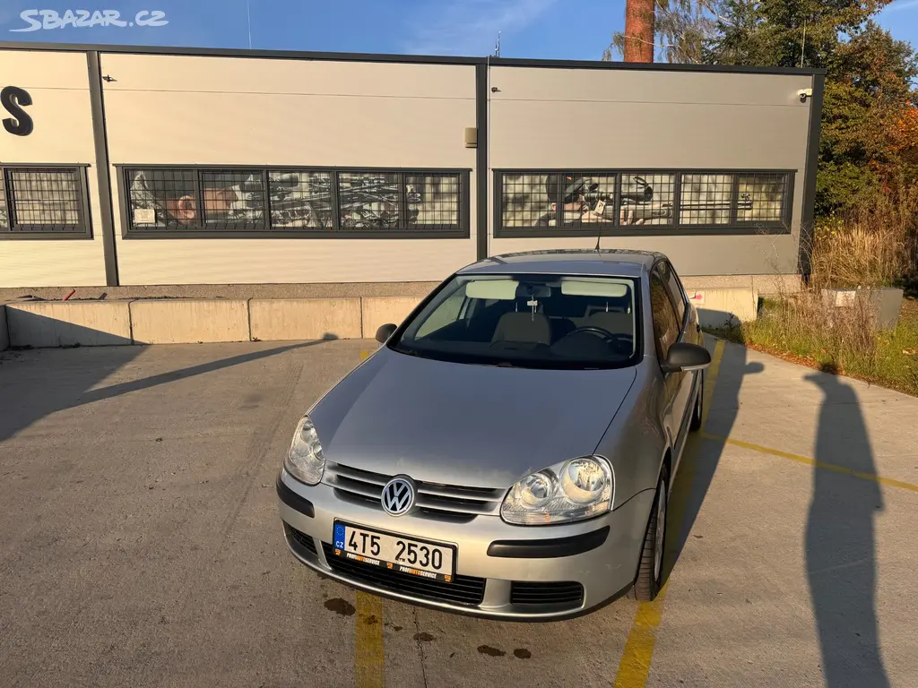 VW Golf 5 1.6 mpi - fotka 4