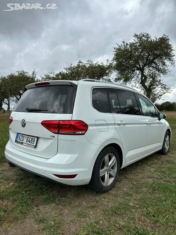 Volkswagen Touran 1,4 Highline TSI 7-míst - fotka 3