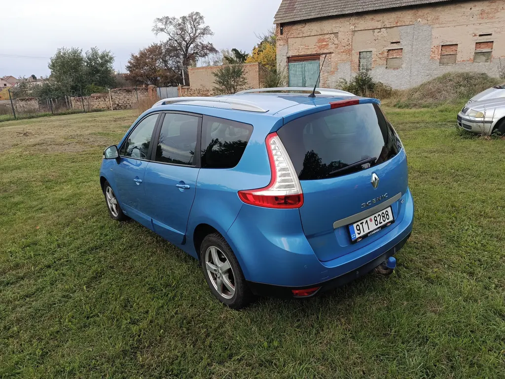 Renault grand Scénic 1.6 dci 96 kW STK 4/2028 - fotka 3